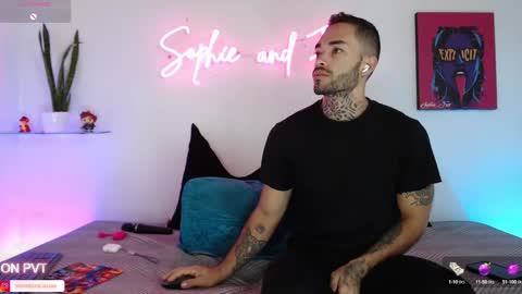 SOPHIE - FOXX online show from 17, 10, 2025