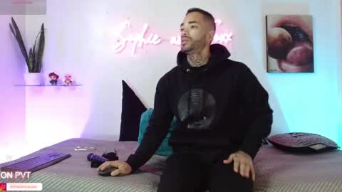 SOPHIE - FOXX online show from 6, 5, 2026