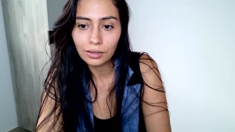 Snapshot of sophie_foxxx chatting on 1, 2, 2025 Sophie online show from 1, 2, 2025