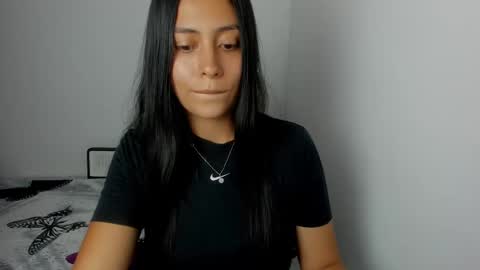 Snapshot of sophie_foxxx chatting on 11, 3, 2025 Sophie online show from 11, 3, 2025