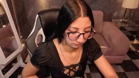 Snapshot of sophie_jones_b chatting on 18, 3, 2026 sophie_jones_b online show from 18, 3, 2026