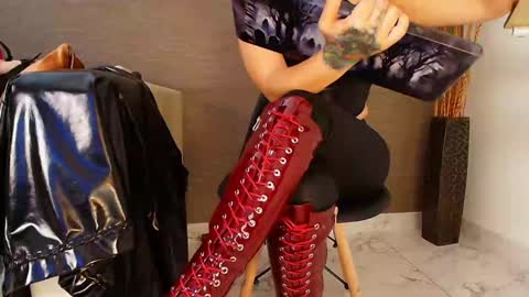 Sophie online show from 27, 12, 2024