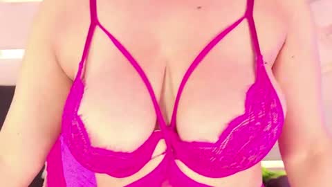 sophie_newton online show from 29, 4, 2026