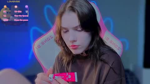 sophie_nomenal_ online show from 22, 5, 2026