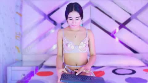 Sophie  online show from 4, 5, 2026