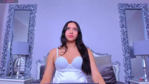 sophiebellucci online show from 9, 2, 2025