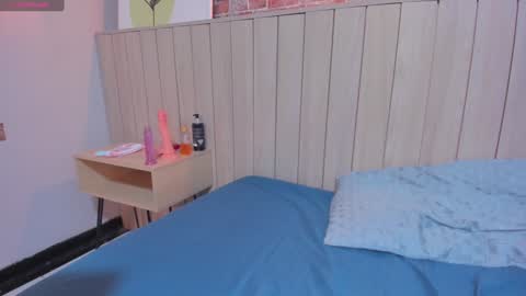 Snapshot of sophiebenson_ chatting on 25, 1, 2025 Sophie online show from 25, 1, 2025