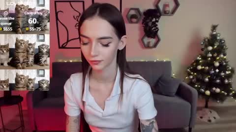 Snapshot of sophiecherrie chatting on 9, 12, 2024 Sophie online show from 9, 12, 2024