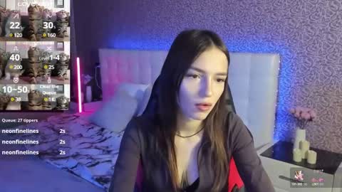 Snapshot of sophiecherrie chatting on 5, 2, 2025 Sophie online show from 5, 2, 2025