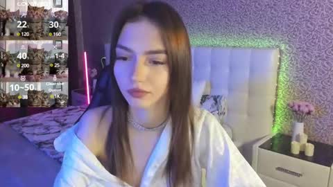 Snapshot of sophiecherrie chatting on 8, 2, 2025 Sophie online show from 8, 2, 2025