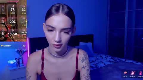 Snapshot of sophiecherrie chatting on 24, 10, 2025 Sophie online show from 24, 10, 2025