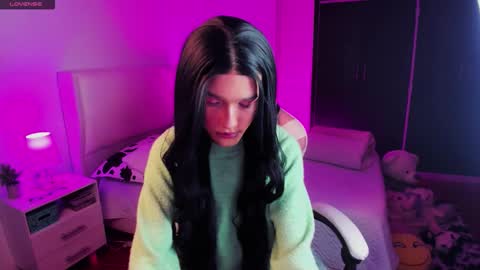    online show from 25, 11, 2025