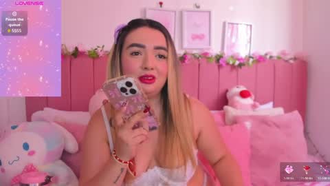 sophiee rosee online show from 7, 4, 2026