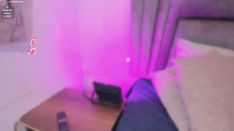 Sophie  online show from 25, 6, 2026