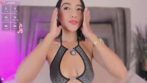 Sophie  online show from 8, 7, 2026