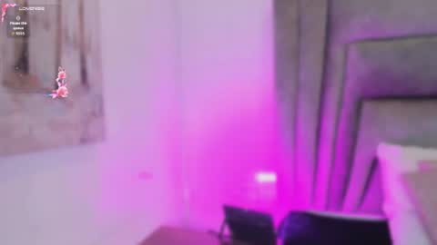 Sophie  online show from 25, 7, 2026