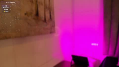 Sophie  online show from 6, 8, 2026