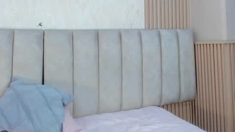 Sofa  online show from 27, 2, 2026