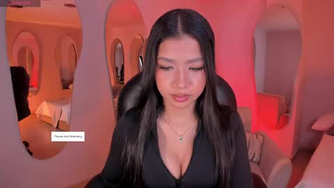 Sophie Houston online show from 9, 5, 2026