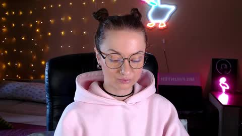 sophieleroux online show from 6, 5, 2026