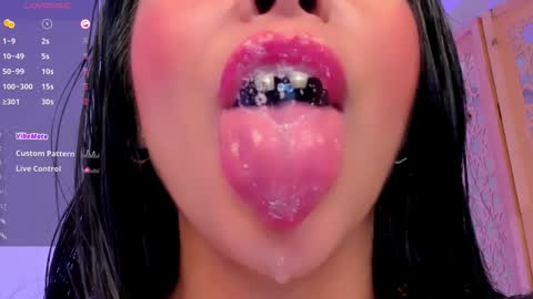 Snapshot of sophierooy chatting on 5, 12, 2024 sophierooy online show from 5, 12, 2024