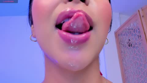 Snapshot of sophierooy chatting on 22, 12, 2024 sophierooy online show from 22, 12, 2024