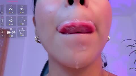 Snapshot of sophierooy chatting on 18, 2, 2025 sophierooy online show from 18, 2, 2025