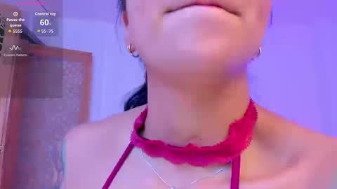 Snapshot of sophierooy chatting on 8, 9, 2025 sophierooy online show from 8, 9, 2025