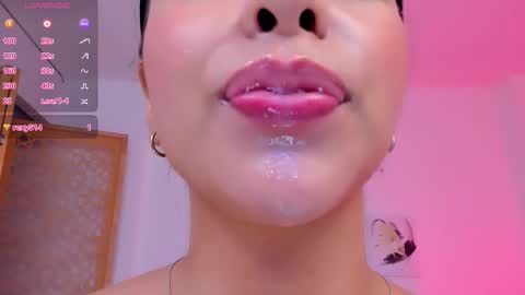 Snapshot of sophierooy chatting on 23, 9, 2025 sophierooy online show from 23, 9, 2025