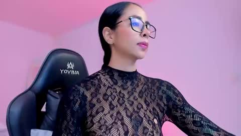 sophierooy online show from 12, 5, 2026