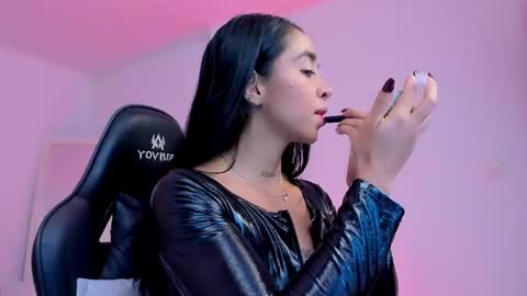 sophierooy online show from 24, 5, 2026