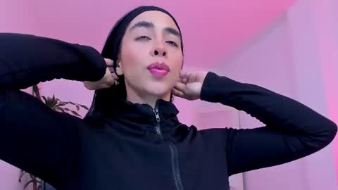 sophierooy online show from 18, 7, 2026