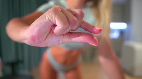 Snapshot of sophiesticate chatting on 15, 9, 2025       online show from 15, 9, 2025