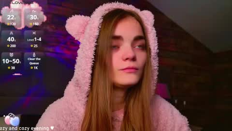 Snapshot of sophiesuvi chatting on 7, 12, 2024 Sophie and my bestie Mandy online show from 7, 12, 2024