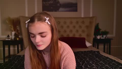 Snapshot of sophiesuvi chatting on 15, 12, 2024 Sophie and my bestie Mandy online show from 15, 12, 2024