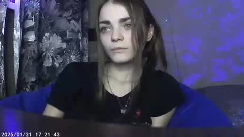 Snapshot of sophiesuvi chatting on 30, 1, 2025 Sophie and my bestie Mandy online show from 30, 1, 2025