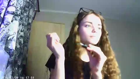 Snapshot of sophiesuvi chatting on 8, 2, 2025 Sophie and my bestie Mandy online show from 8, 2, 2025