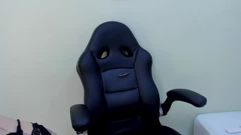 sophieturner_mg online show from 27, 4, 2026