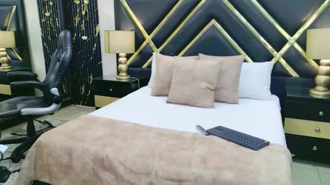 Snapshot of sophiewinslow chatting on 17, 3, 2026 SophieWinslow online show from 17, 3, 2026