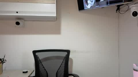 Sophiee online show from 8, 5, 2026