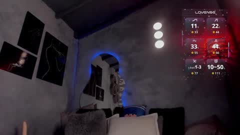 Snapshot of sophiierobertss_ chatting on 30, 9, 2025 Dani online show from 30, 9, 2025