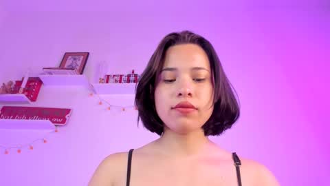 Sophiie Williams online show from 8, 2, 2025