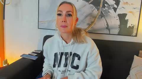 Snapshot of sophimariin chatting on 24, 2, 2026 Sophi online show from 24, 2, 2026