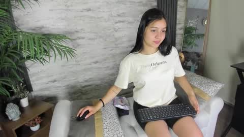 Sophy  online show from 29, 3, 2026