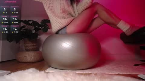 Monica online show from 31, 12, 2024