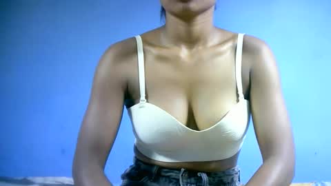 Snapshot of sourayaa chatting on 3, 3, 2026 sourayaa online show from 3, 3, 2026