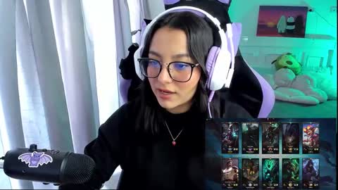 Lili online show from 14, 1, 2025