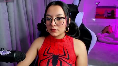 Lili online show from 4, 2, 2025