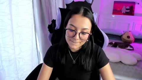 Lili online show from 20, 2, 2025