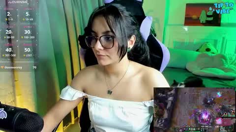 Lili online show from 5, 3, 2025